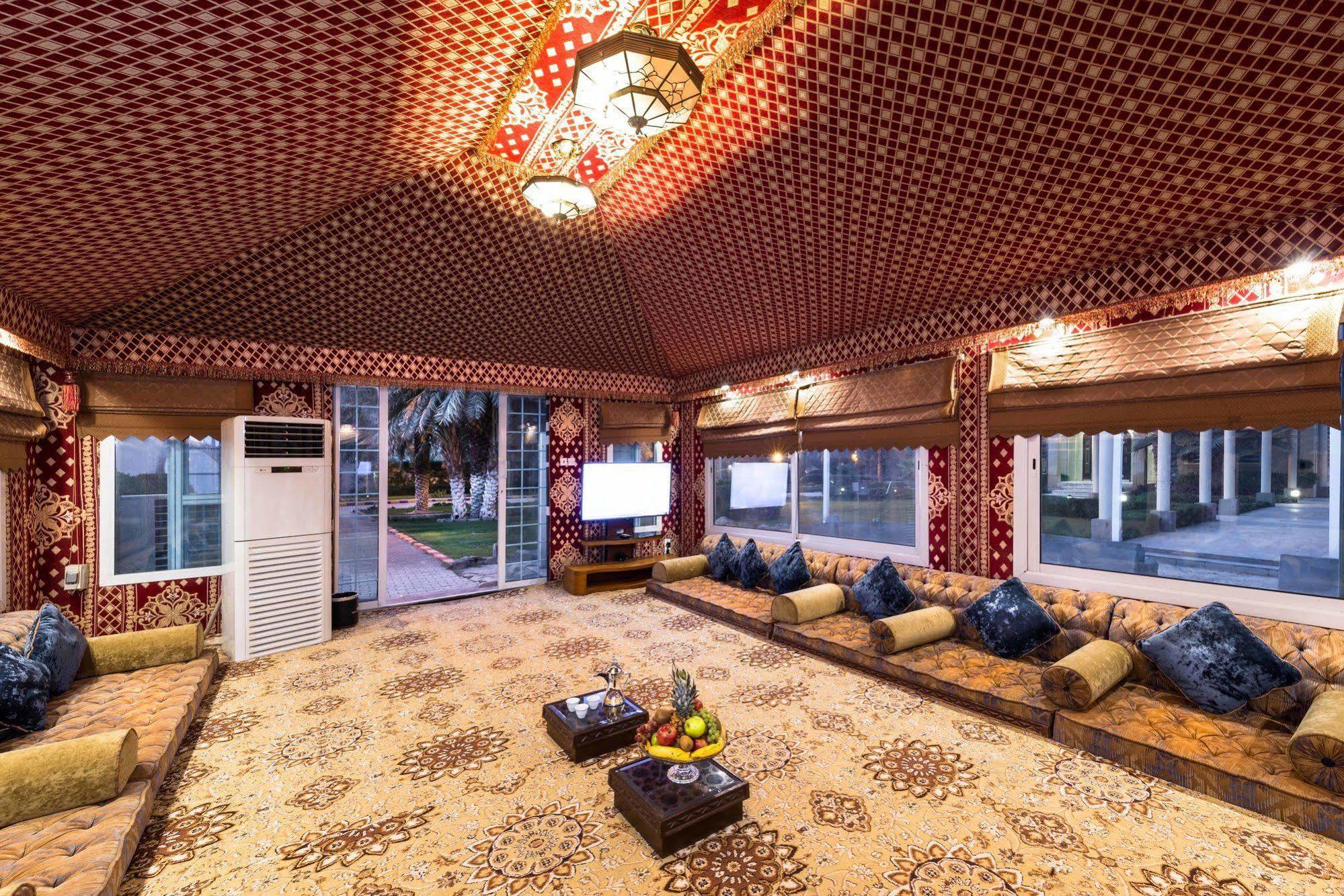 Hotel Boudl Al Nakheel Unaizah Exterior foto